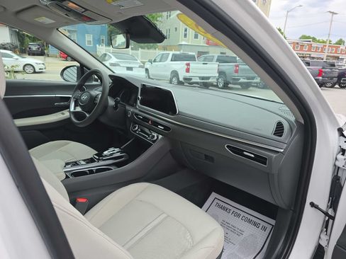 Used 2023 Hyundai Sonata SEL FWD image 13