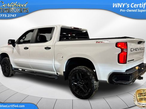 Used 2021 Chevrolet Silverado 1500 LT Trail Boss w/ Bed Protection Package image 8