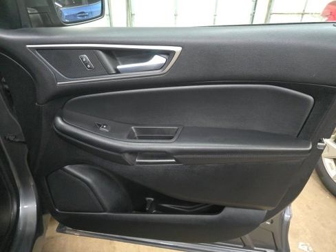 Used 2022 Ford Edge SEL w/ Convenience Package image 5