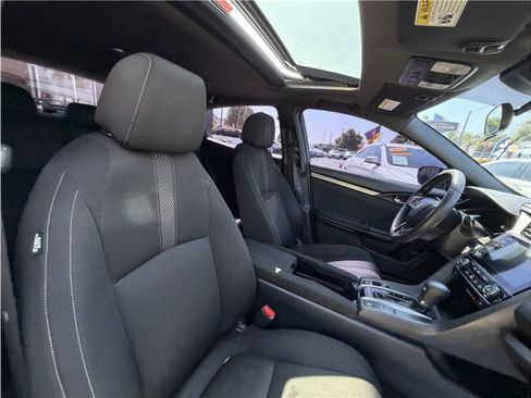 Used 2019 Honda Civic EX image 32