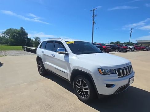 Used 2021 Jeep Grand Cherokee Limited AWD/4WD image 2