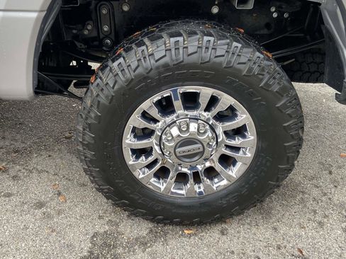 Used 2022 Ford F250 XLT w/ XLT Premium Package image 30