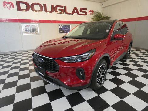 Used 2024 Ford Escape SE w/ PHEV Premium Package image 1