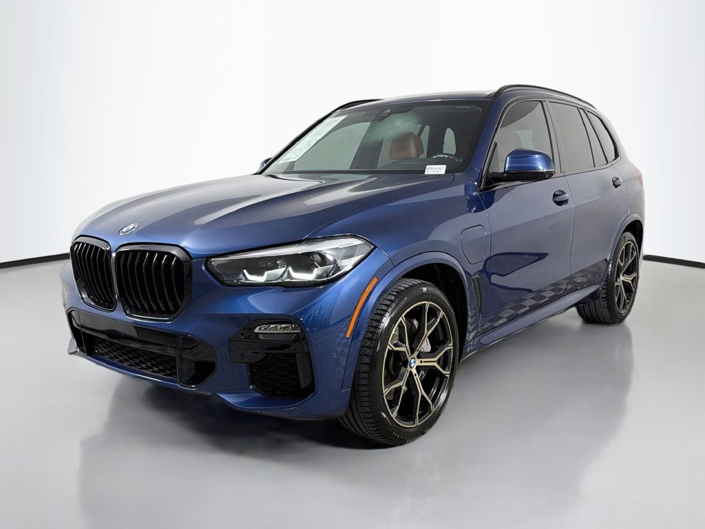 Used 2021 BMW X5 xDrive45e w/ M Sport Package AWD/4WD image 1