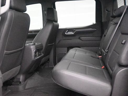 Used 2022 GMC Sierra 1500 Elevation w/ Elevation Premium Package AWD/4WD image 12