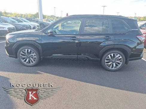 New 2025 Subaru Forester Touring image 8