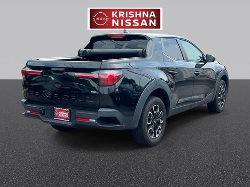 Used 2024 Hyundai Santa Cruz SE AWD/4WD image 6