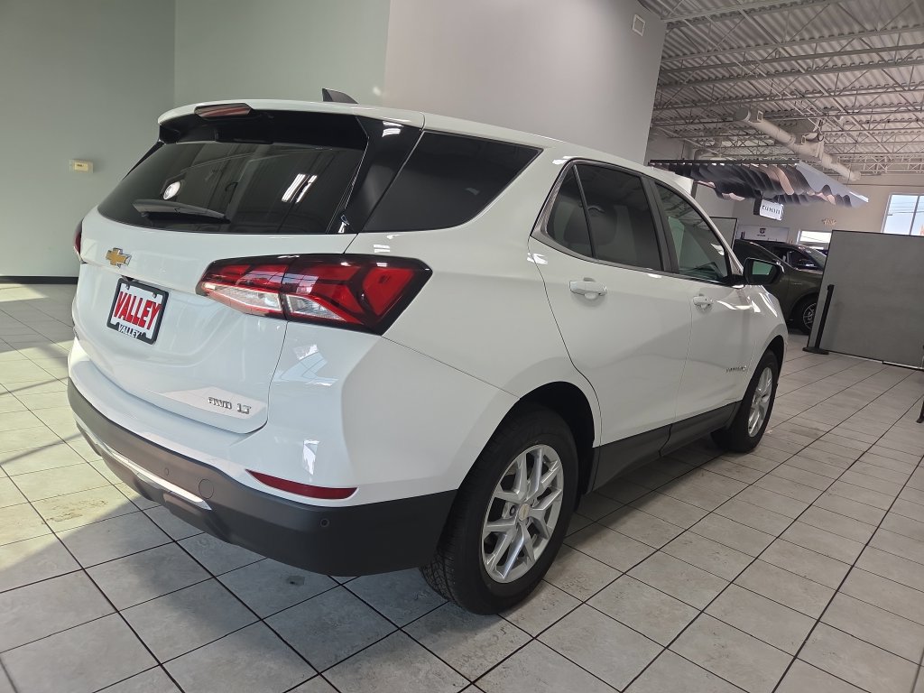 Used 2024 Chevrolet Equinox LT AWD/4WD image 8