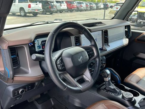 Used 2023 Ford Bronco Outer Banks AWD/4WD image 26