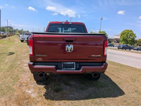 Used 2022 RAM 1500 Big Horn AWD/4WD image 4