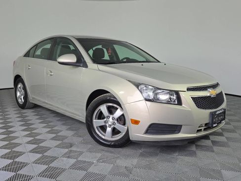 Used 2012 Chevrolet Cruze LT FWD image 1