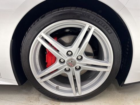 Used 2024 Chevrolet Corvette Stingray Preferred Conv w/ Stealth Interior Trim Package image 33