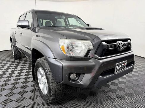 Used 2012 Toyota Tacoma 4x4 Double Cab w/ TRD Sport Pkg image 5