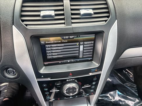 Used 2015 Ford Explorer Sport w/ Equipment Group 401A image 27
