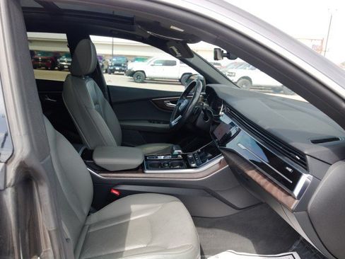 Used 2021 Audi Q8 Premium AWD/4WD image 36