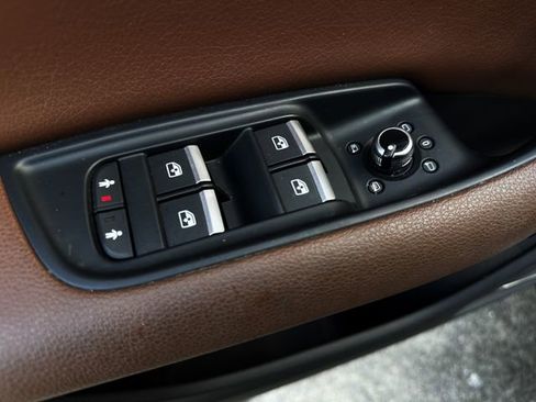 Used 2018 Audi Q7 3.0T Premium Plus w/ Premium Plus Package image 15