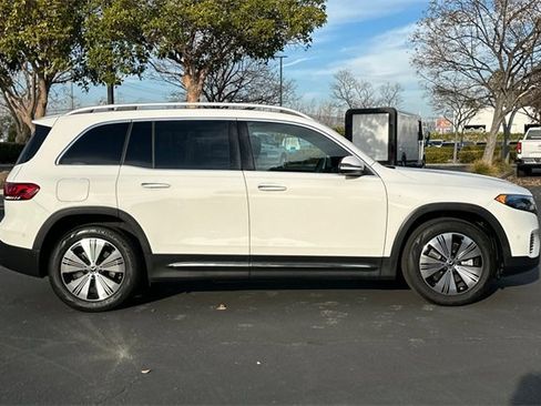 Used 2023 Mercedes-Benz EQB 300 4MATIC w/ Exclusive Package image 3