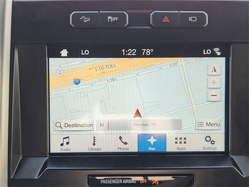 Used 2017 Ford F150 Platinum w/ Equipment Group 701A Luxury image 14