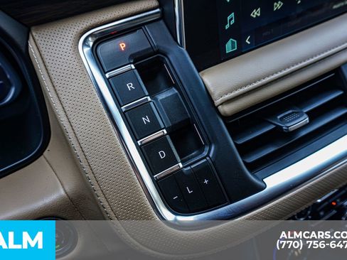 Used 2023 Chevrolet Tahoe Premier w/ Premium Package 2 AWD/4WD image 35