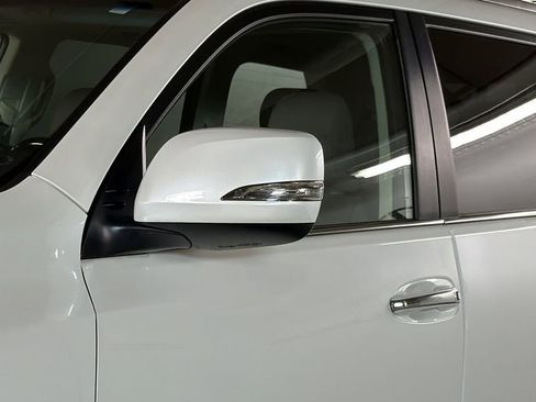 Used 2023 Lexus GX 460 Premium w/ Premium Package AWD/4WD image 5
