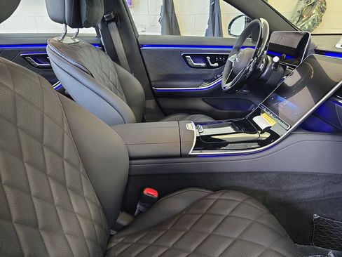 New 2026 Mercedes-Benz S 580 4MATIC Sedan image 10