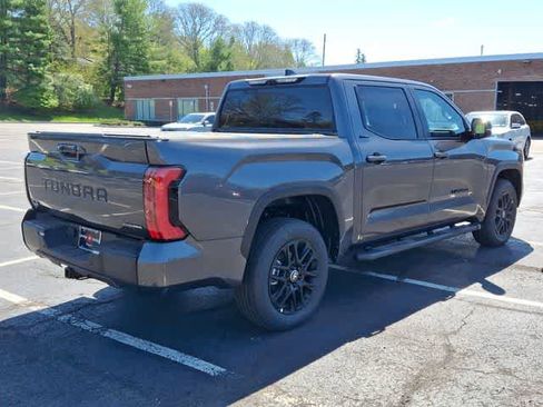 New 2026 Toyota Tundra Limited AWD/4WD image 18