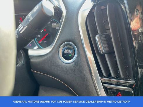 Used 2020 Chevrolet Traverse LT w/ LPO, Blackout Package image 17