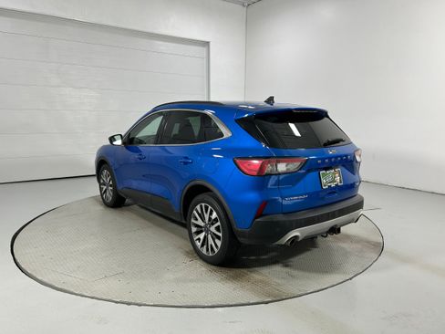 Used 2020 Ford Escape Titanium AWD/4WD image 22