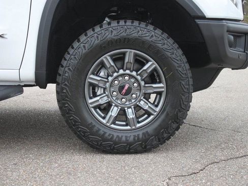 New 2026 GMC Sierra 1500 AT4X image 4