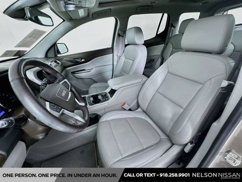 Used 2023 GMC Acadia SLT w/ Preferred Package FWD image 22