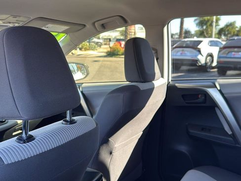 Used 2013 Toyota RAV4 LE image 26