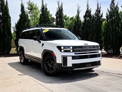 Used 2025 Hyundai Santa Fe XRT image 2