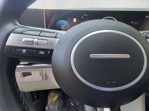 Certified 2025 Hyundai Tucson SEL AWD/4WD image 22