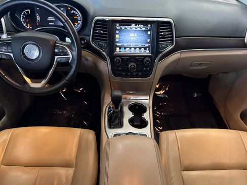 Used 2016 Jeep Grand Cherokee Limited w/ Trailer Tow Group IV image 12