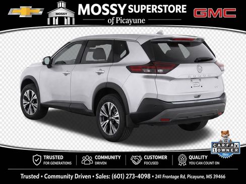 Used 2023 Nissan Rogue SV FWD image 3