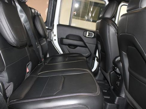Used 2023 Jeep Wrangler Unlimited Sahara w/ Cold Weather Group AWD/4WD image 29