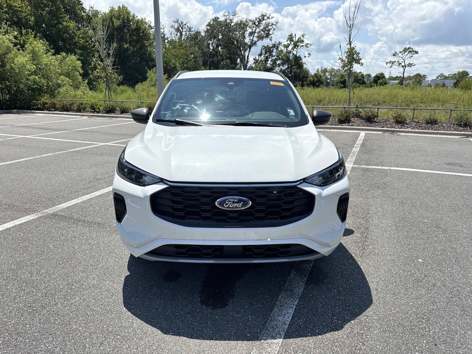 Used 2024 Ford Escape ST-Line w/ Tech Pack #1 FWD image 8