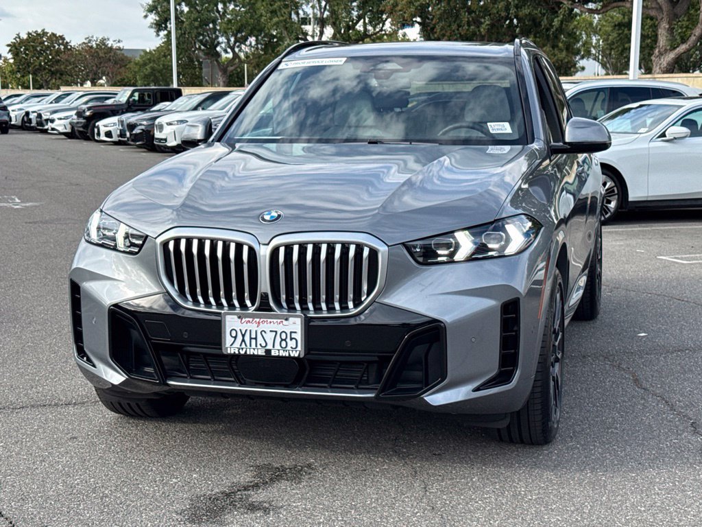 Used 2026 BMW X5 sDrive40i w/ M Sport Package RWD image 3