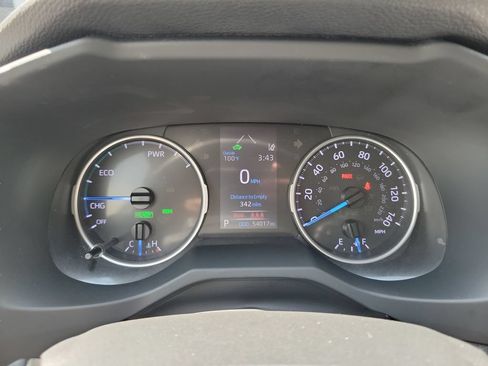 Used 2020 Toyota RAV4 XLE w/ Convenience Package AWD/4WD image 22