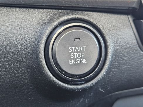 Used 2021 MAZDA MAZDA3 s FWD image 19