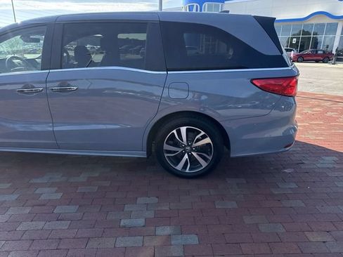 Certified 2024 Honda Odyssey Touring image 6