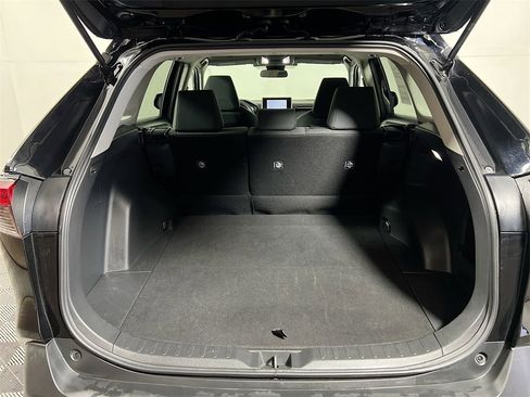 Certified 2025 Toyota RAV4 LE image 22