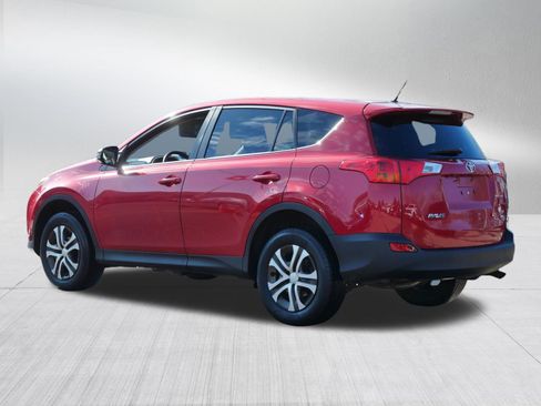 Used 2015 Toyota RAV4 LE image 4