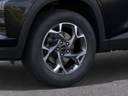 New 2026 Chevrolet Trax LT w/ Driver Confidence Package FWD image 9