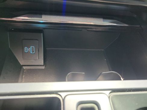 Used 2021 Ford F150 Lariat w/ Equipment Group 502A High AWD/4WD image 32