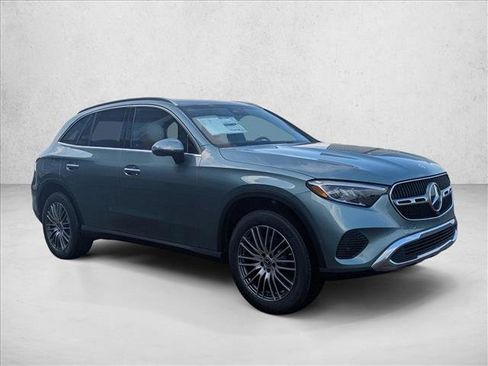 Used 2026 Mercedes-Benz GLC 300 image 3