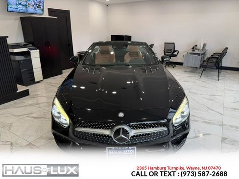 Used 2017 Mercedes-Benz SL 450 w/ Premium I Package image 8