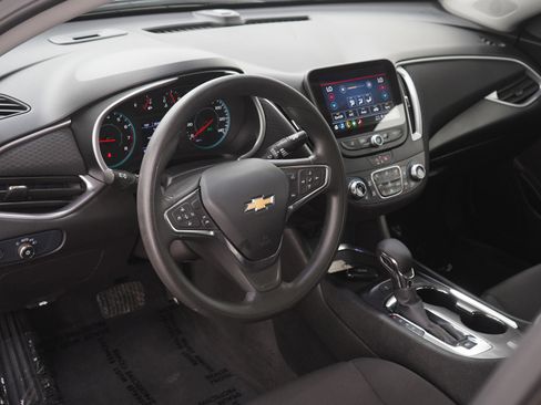 Used 2024 Chevrolet Malibu LT image 22