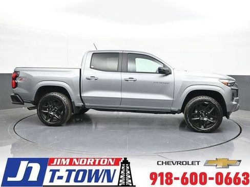 New 2025 Chevrolet Colorado Z71 w/ Technology Package AWD/4WD image 1