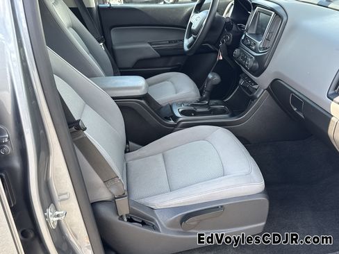 Used 2018 Chevrolet Colorado W/T w/ WT Convenience Package image 17